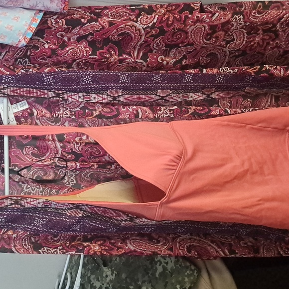 VS swim top Lg.  w/Jess Simpson OS cover up OR Kimono - Picture 2 of 7